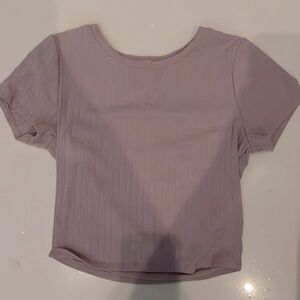 This shirt is a cropped Bozzolo shirt.(SIZE: Medium)